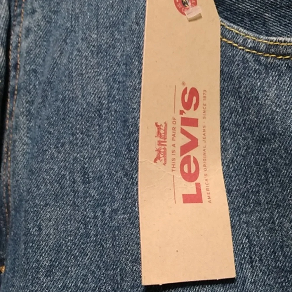 (A-77) SALE! NWT Levis 517 Bootcut Jeans Sz.38x38 W Flaws